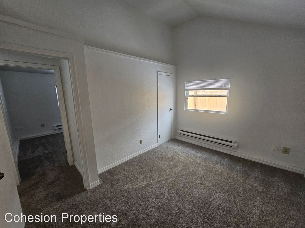 132 Hudson Ave - Photo 21