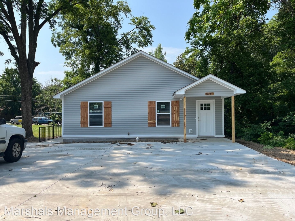 1718 Poplar Street - Photo 1