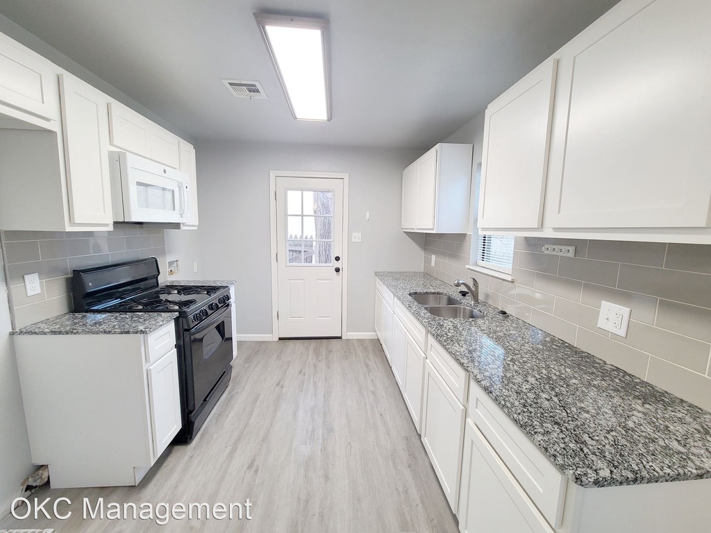 3133 Nw 32nd - Photo 4