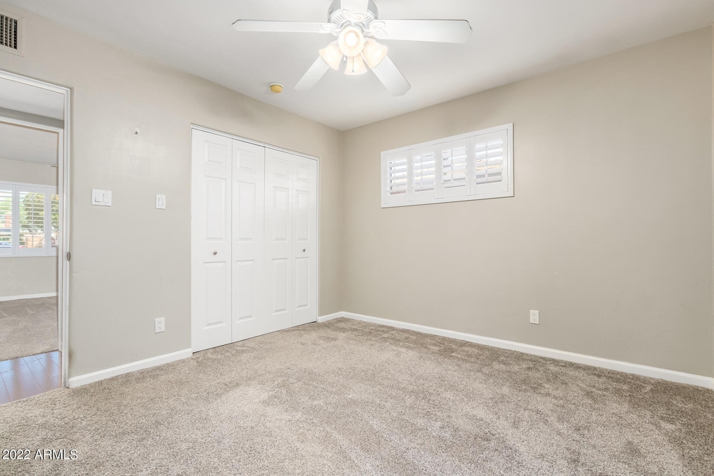 2215 E Heatherbrae Drive - Photo 11