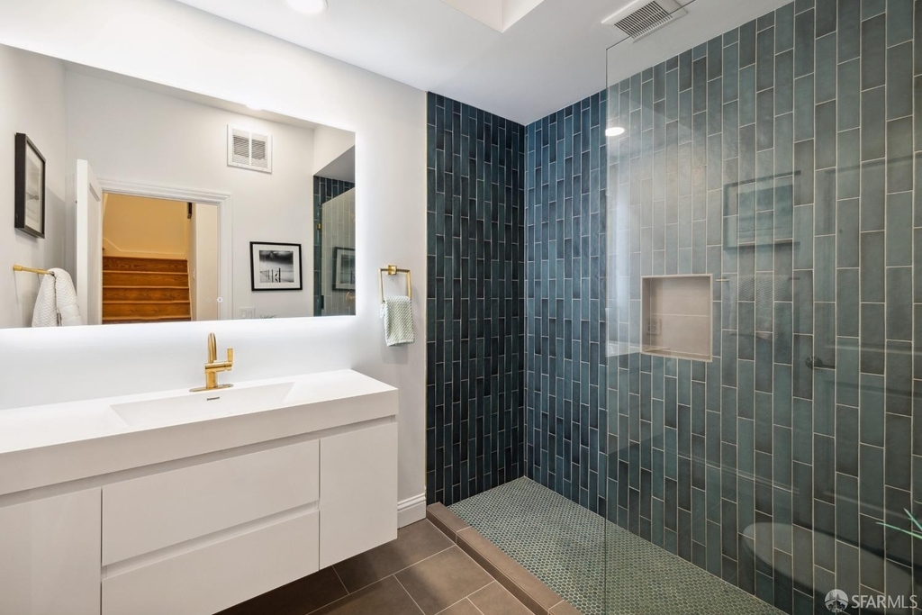 2512 Octavia Street - Photo 23