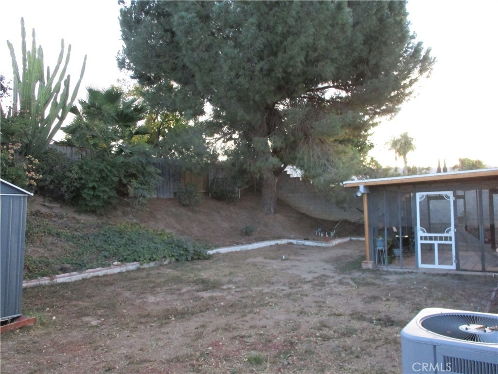 870 Sequoia Street - Photo 8