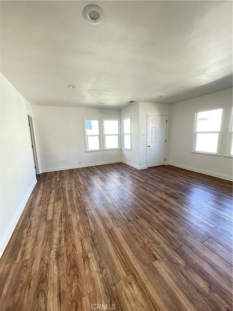 3328 San Gabriel Boulevard - Photo 2