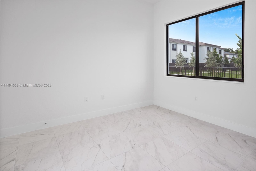 8327 Sw 121 Ter - Photo 12