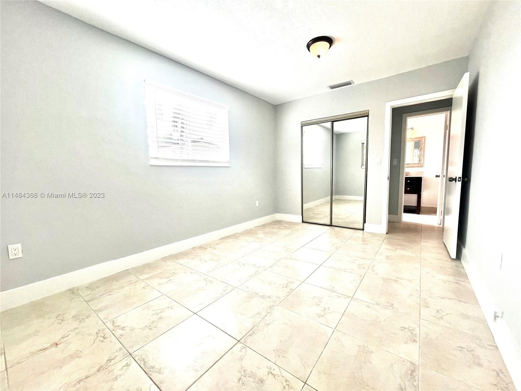 8500 Sw 87th Ave - Photo 13
