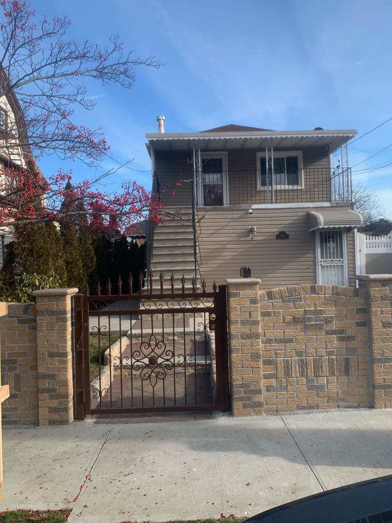 13-68 Gipson Street - Photo 0