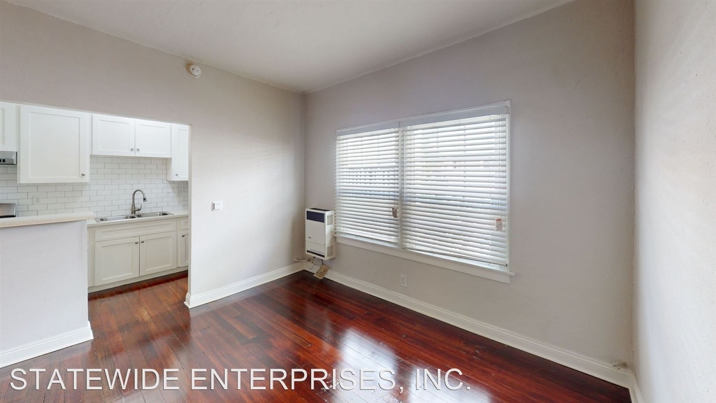 5737 Lexington Ave - Photo 2