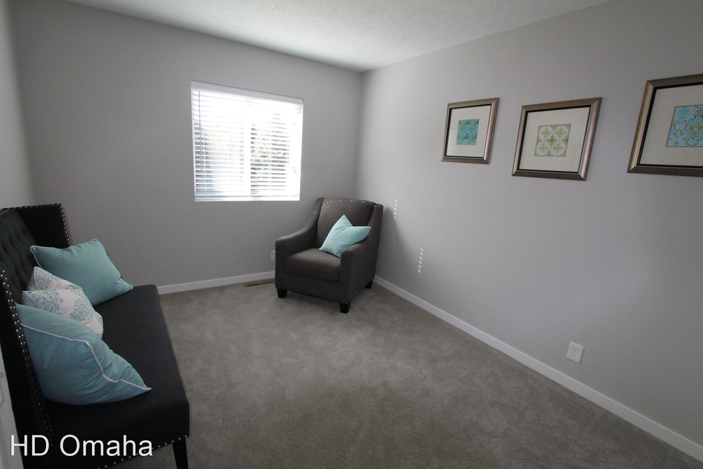 7312 South 81st Street - Photo 11