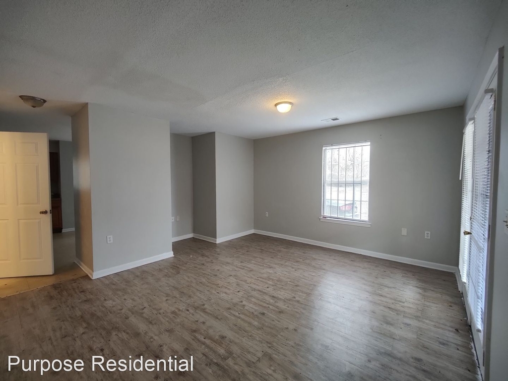 1138 Smith Ave - Photo 1