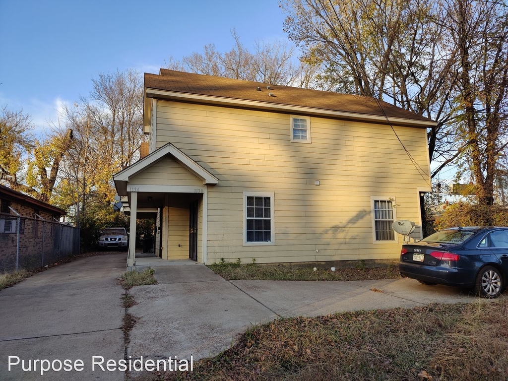 1138 Smith Ave - Photo 0