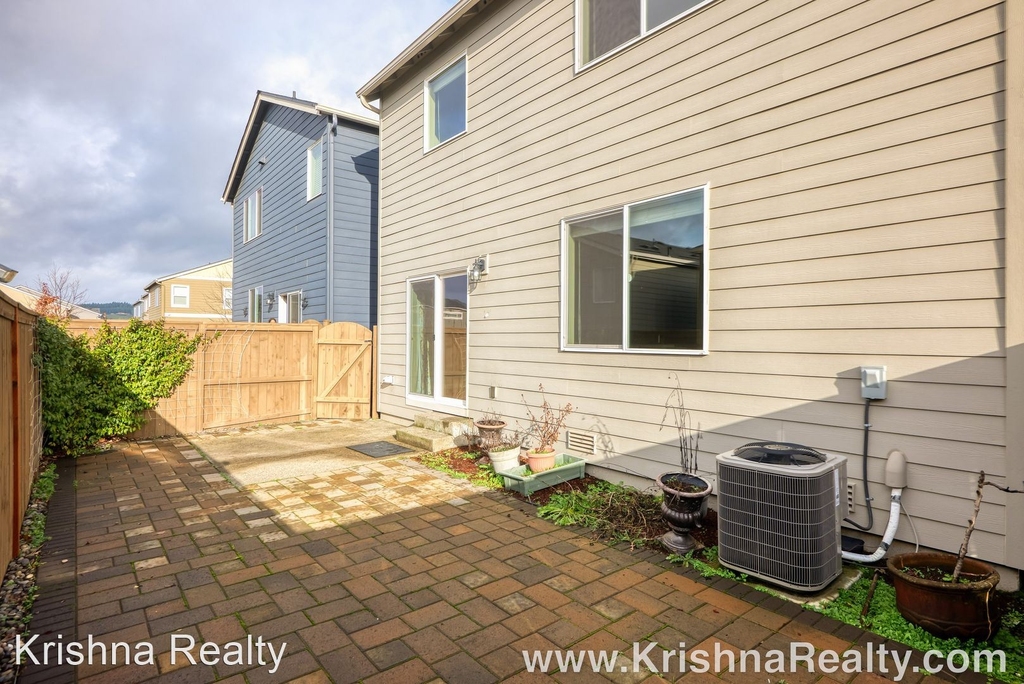 7191 Nw 167th Avenue - Photo 27