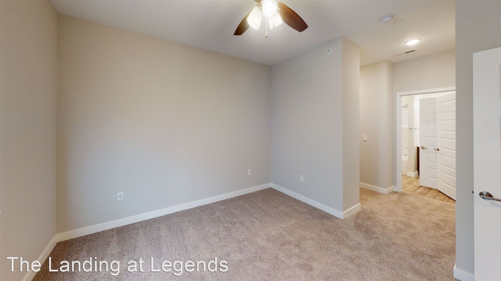 4503 Legends Drive - Photo 4