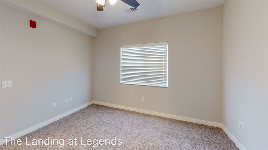 4503 Legends Drive - Photo 3