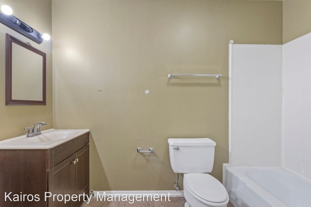 155 East Parkway - Photo 1