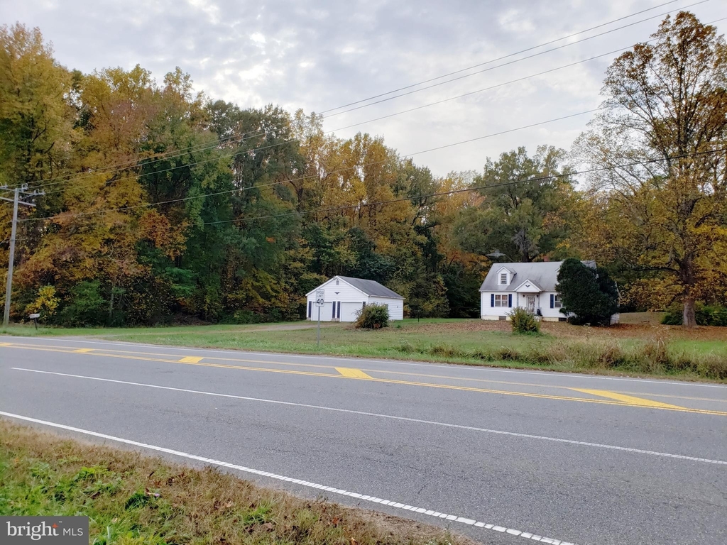 1907 Mountain View Road - Photo 0