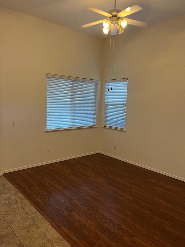 52 W Tivoli Lane - Photo 1