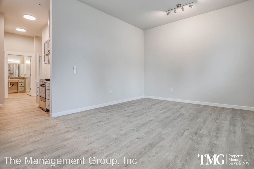 3916 Main St - Photo 13