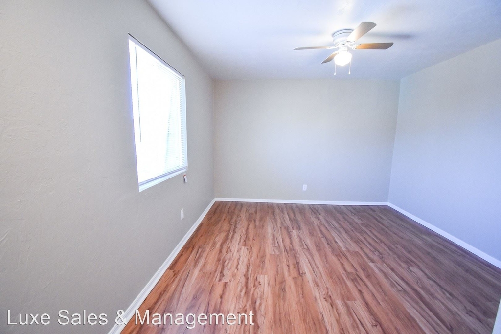 6030 Nw Expressway Unit C - Photo 11