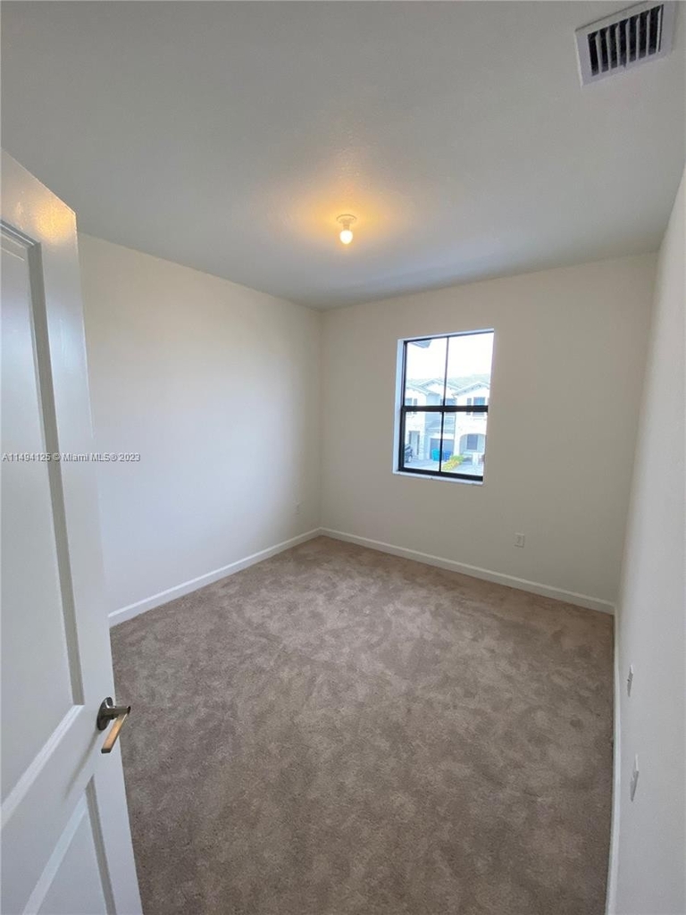 13372 Sw 287th Ter - Photo 10