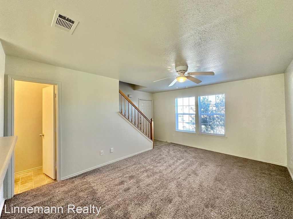 2104 Tahoe Court - Photo 3