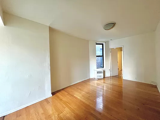 323A East 89th Street - Photo 2