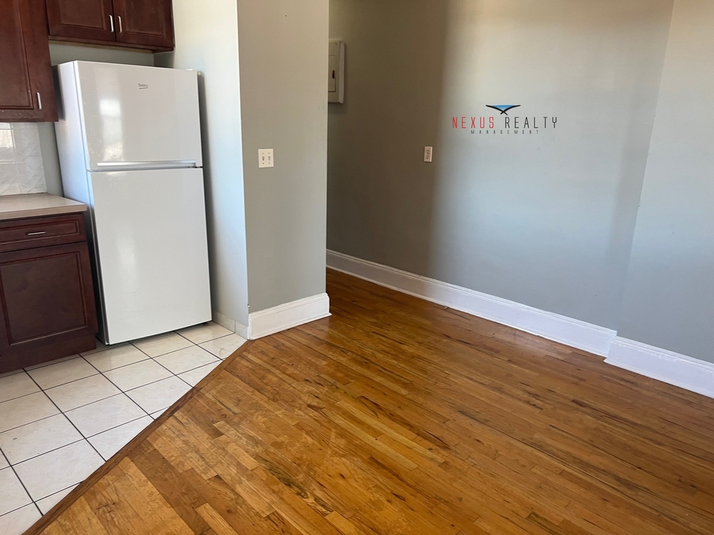 37-11 9th Street - Photo 5