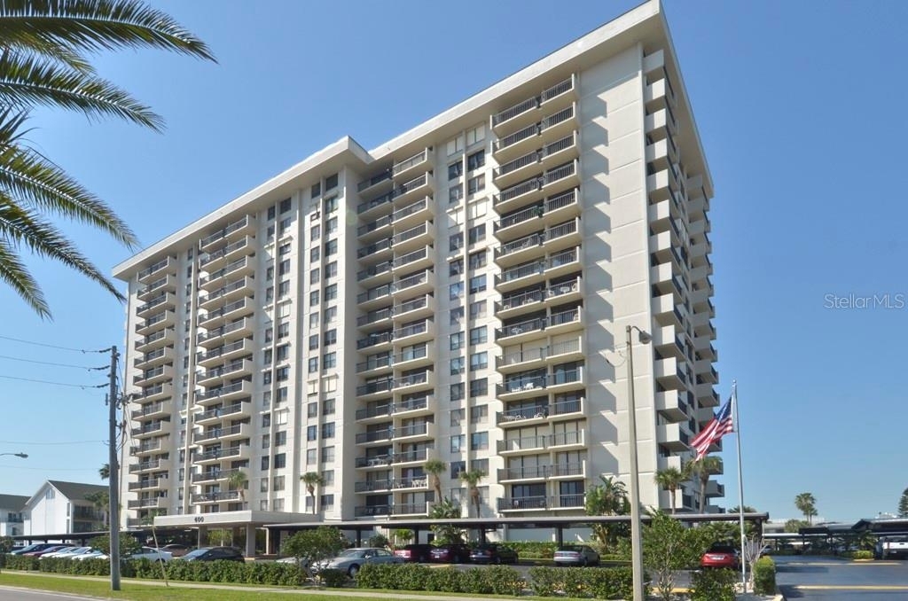400 Island Way - Photo 0