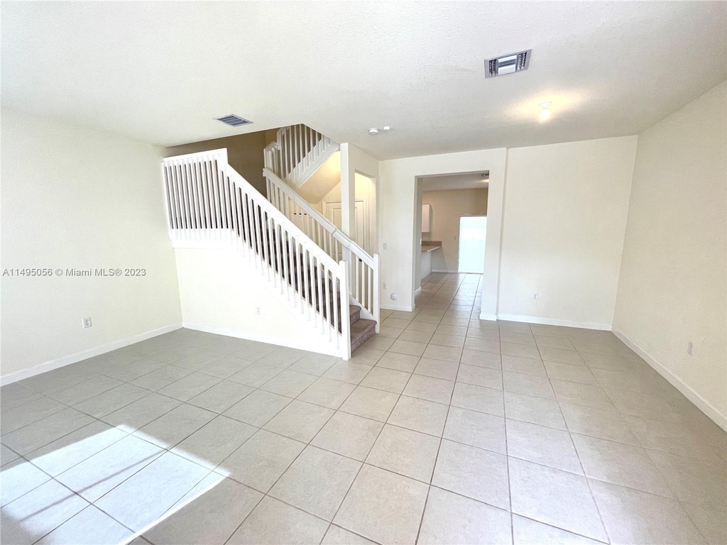 3413 W 111th Pl - Photo 3