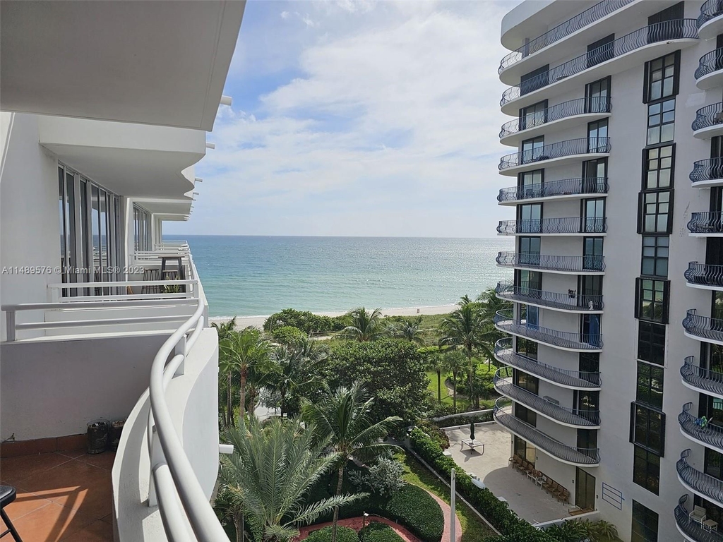 8911 Collins Ave - Photo 8