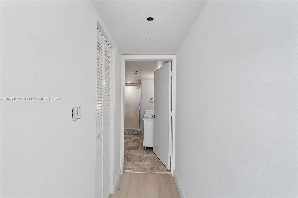 8911 Collins Ave - Photo 20