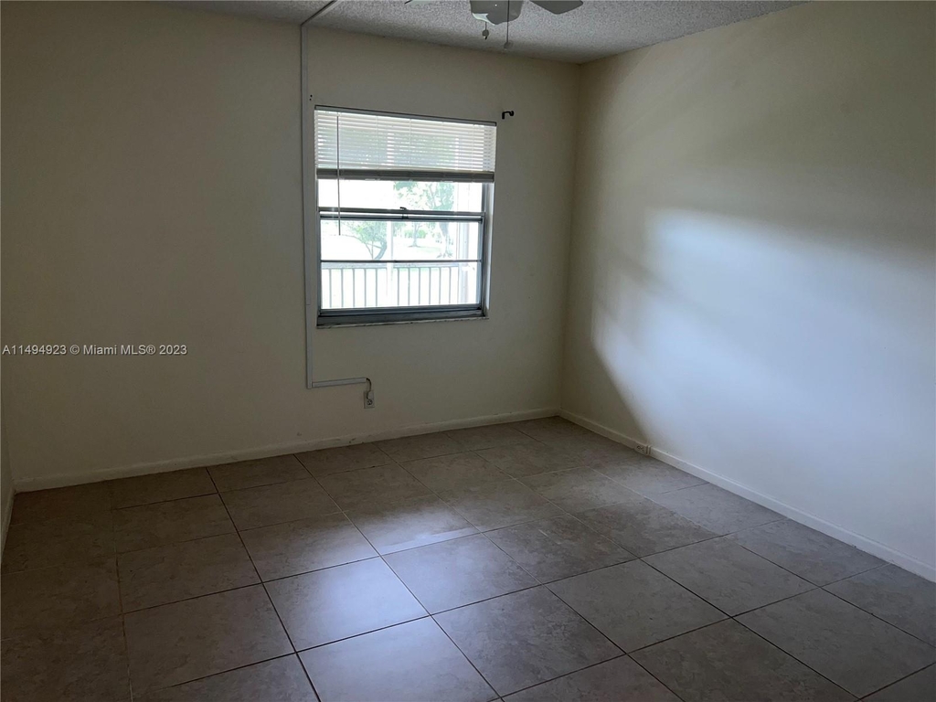 800 Sw 131st Ave - Photo 11