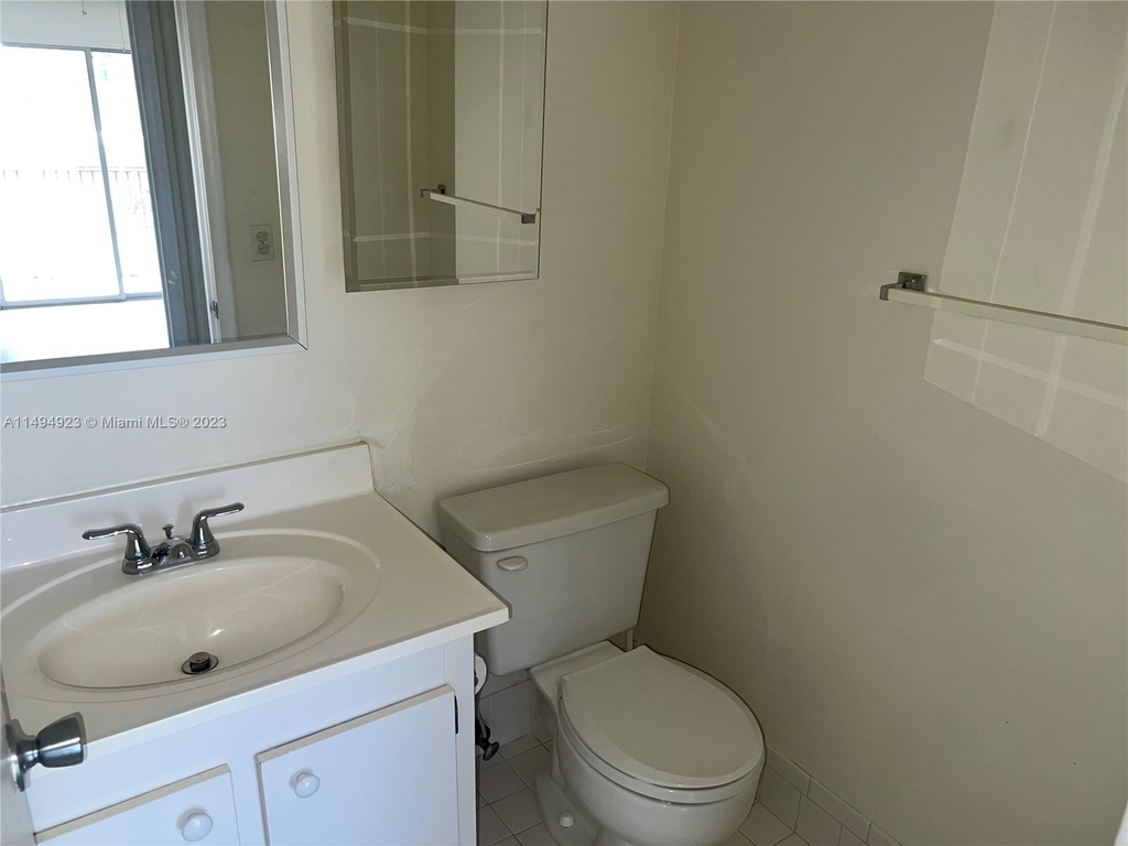 800 Sw 131st Ave - Photo 13