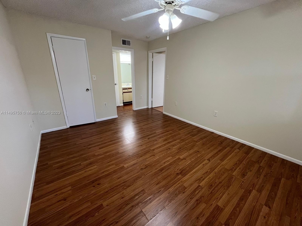 10500 Sw 155th Ct - Photo 21