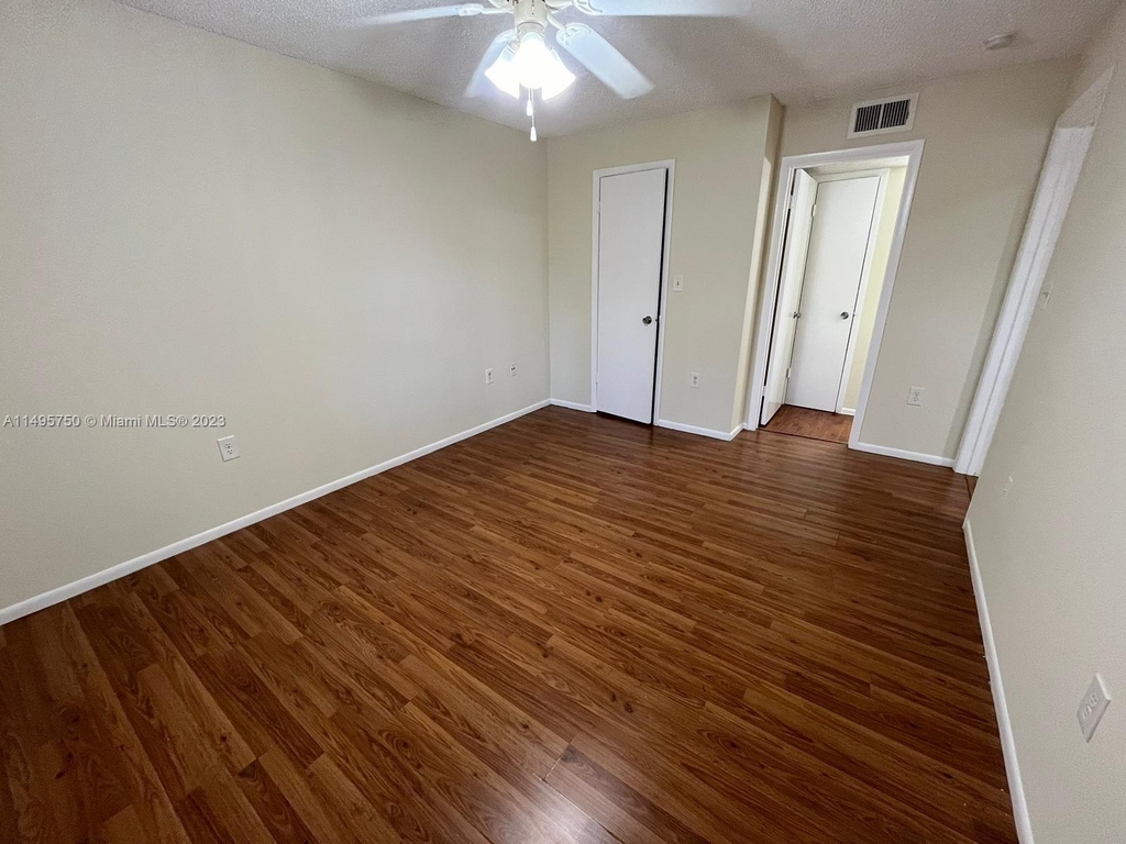 10500 Sw 155th Ct - Photo 19