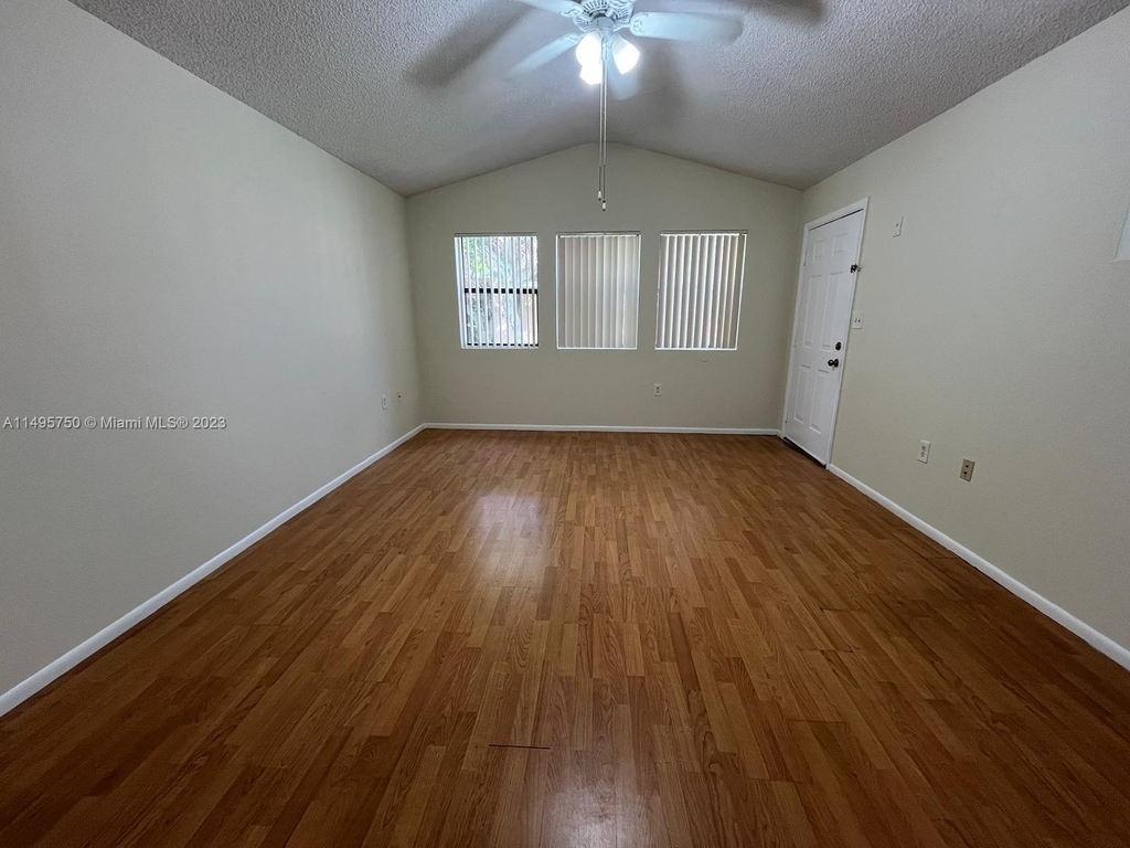 10500 Sw 155th Ct - Photo 17