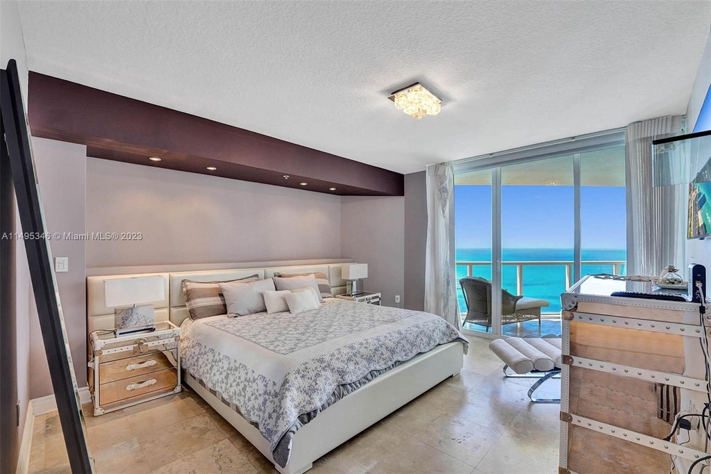 16699 Collins Ave - Photo 9