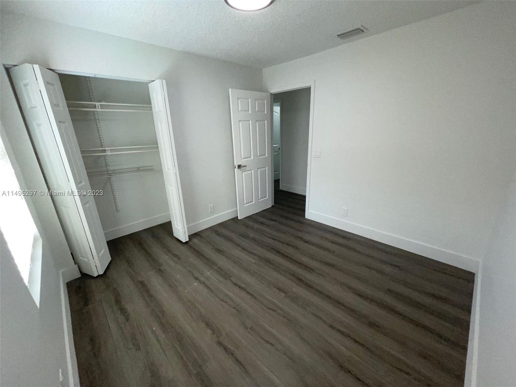 12220 Sw 203 St - Photo 16