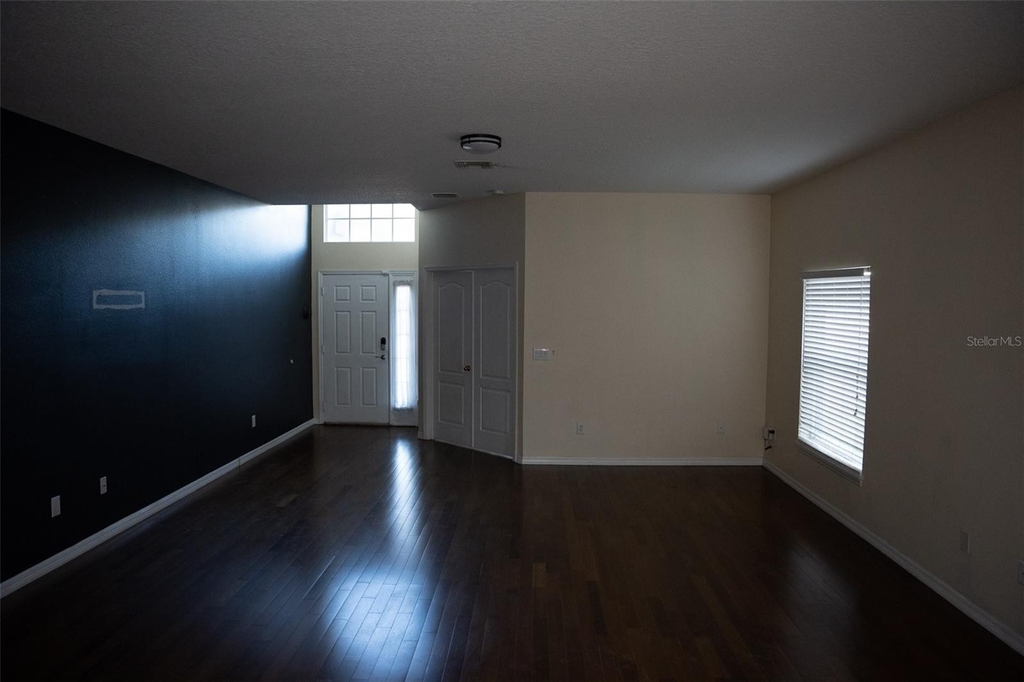 273 Clydesdale Circle - Photo 1