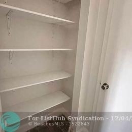 841 Sw 8th St - Photo 10