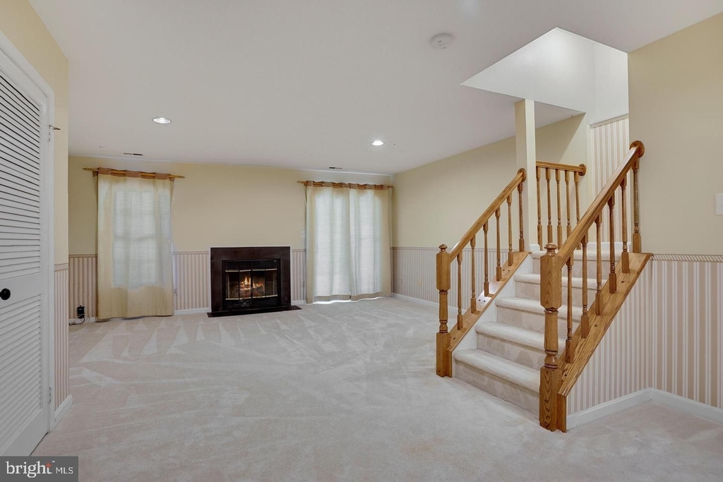 8890 Eagle Rock Lane - Photo 12