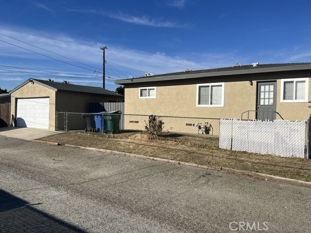 1077 Bonnie Brae Street - Photo 1