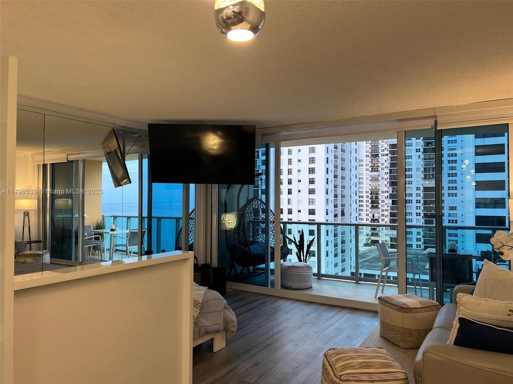 2501 S Ocean Dr - Photo 3