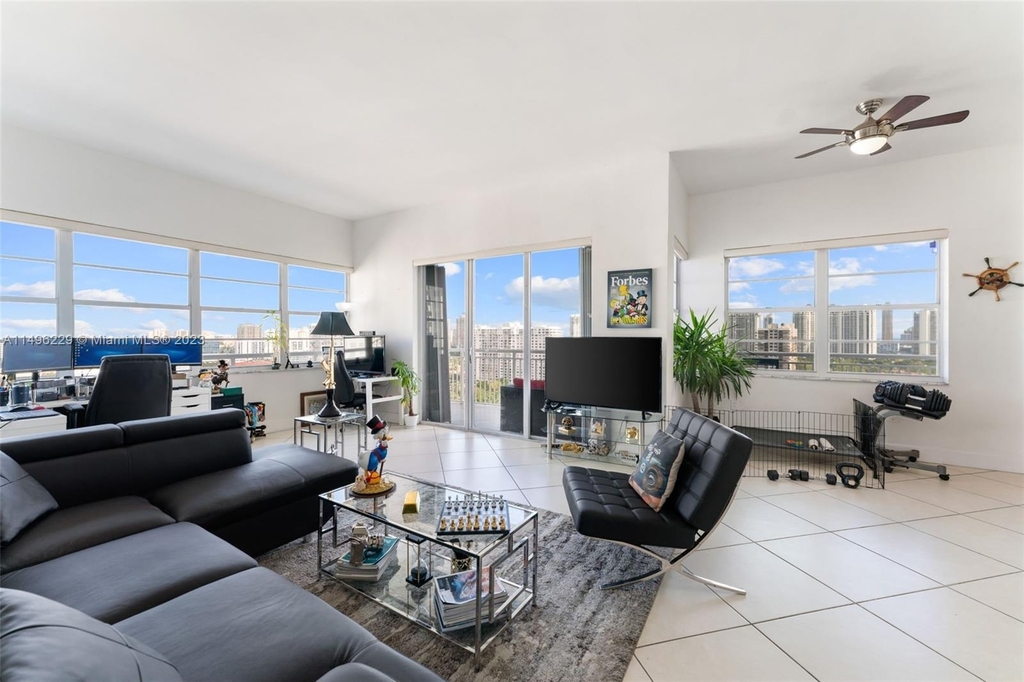 18081 Biscayne Blvd - Photo 5