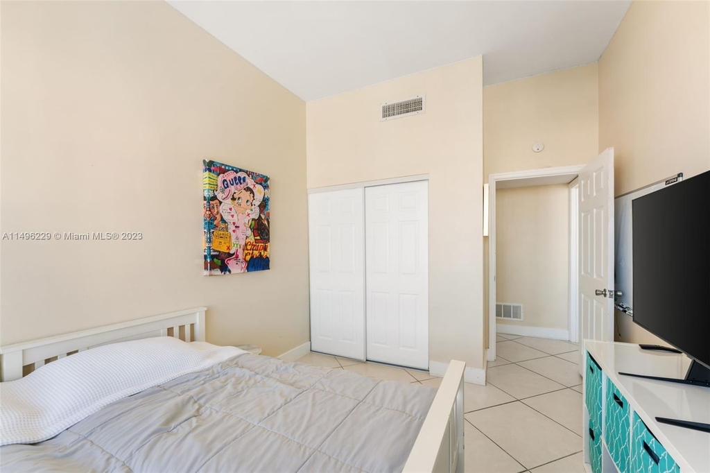 18081 Biscayne Blvd - Photo 14