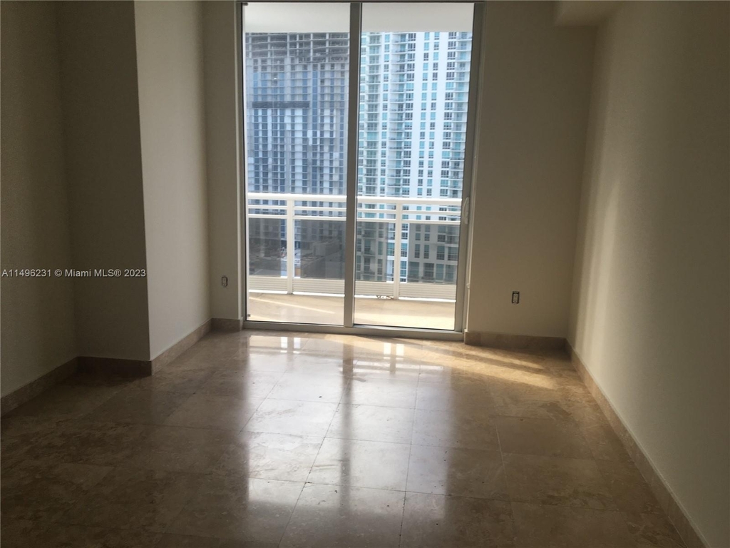 901 Brickell Key Blvd - Photo 4