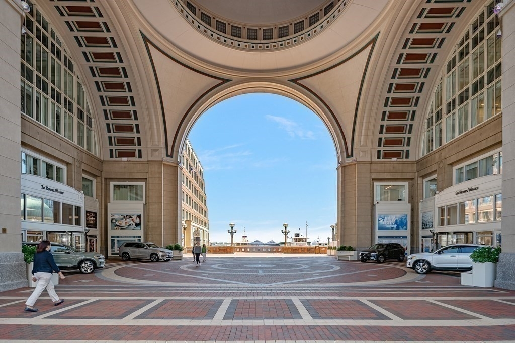 10 Rowes Wharf - Photo 27