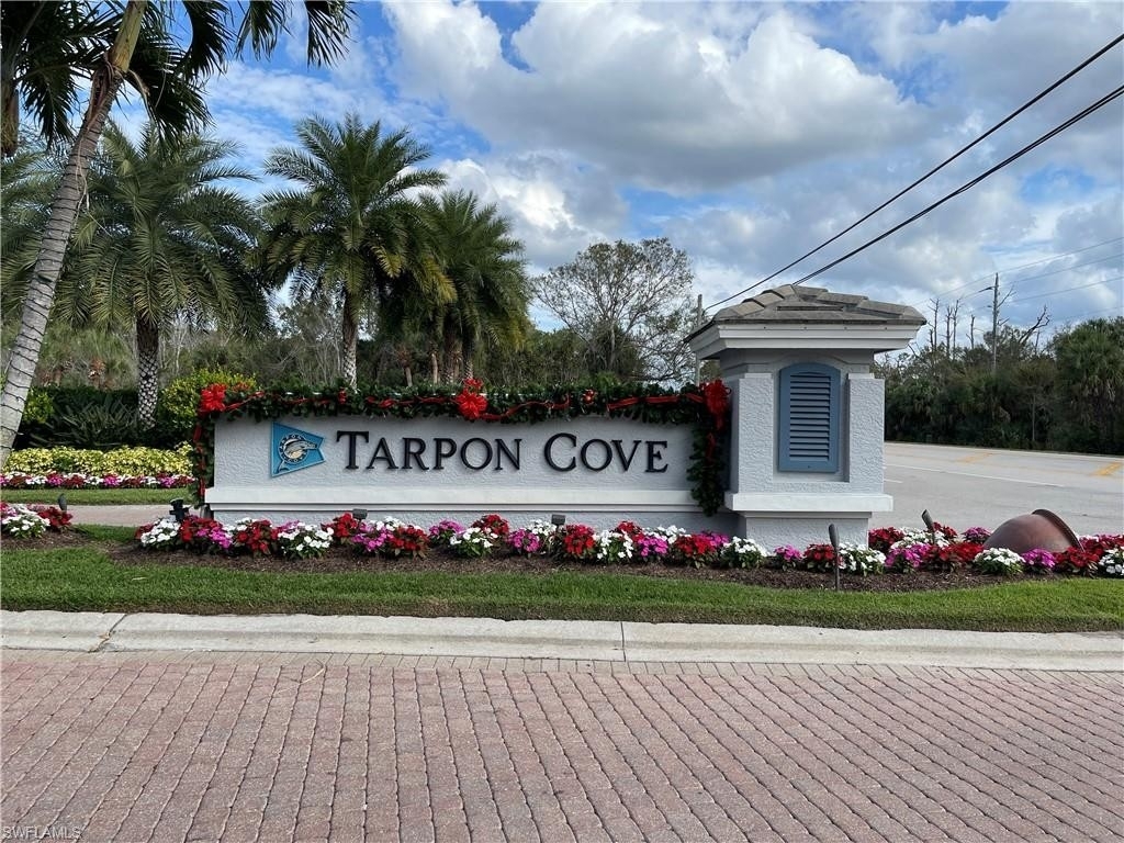 1035 Tarpon Cove Dr - Photo 3