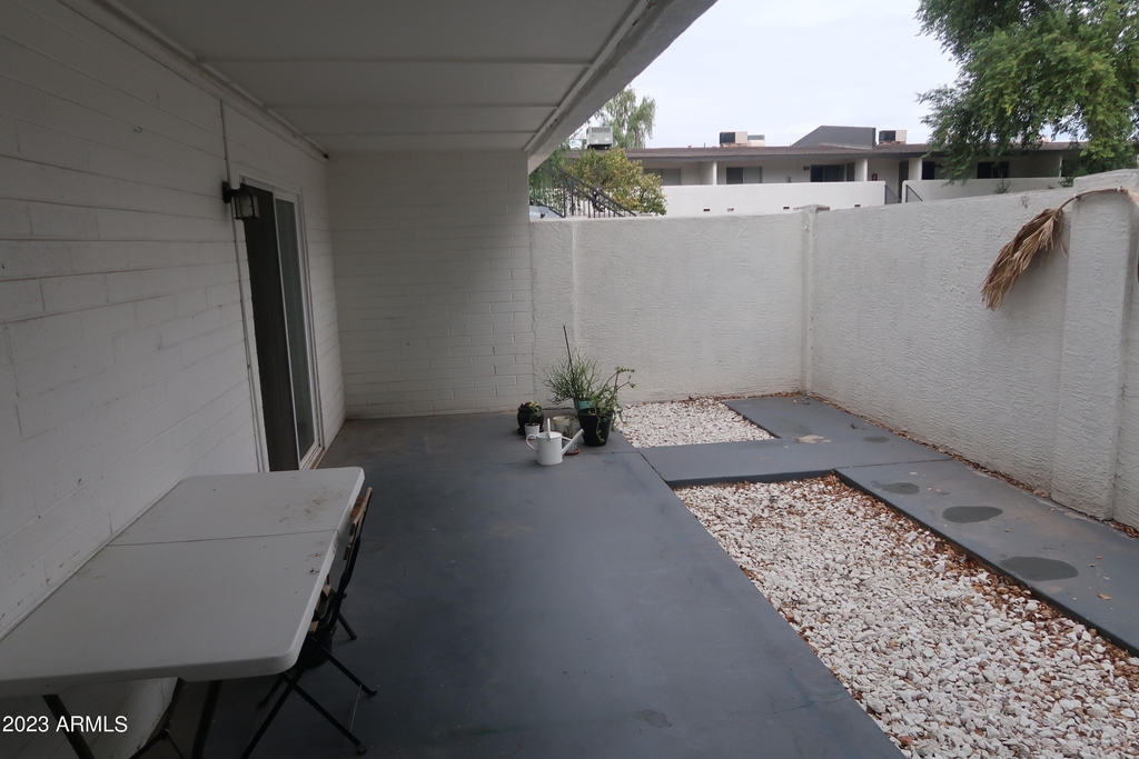 810 E Colter Street - Photo 23