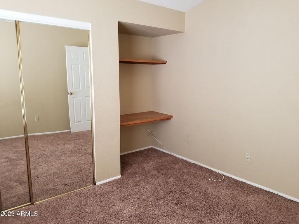 7021 W Kimberly Way - Photo 18