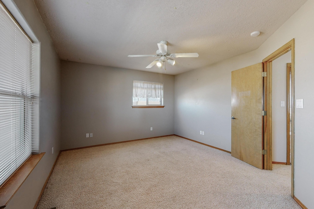 4404 Red Tail Court - Photo 27